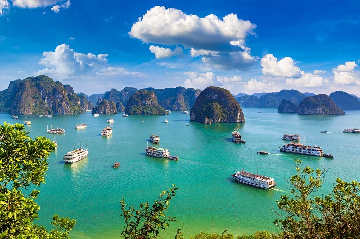 9 THINGS YOU HAVE TO DO WHEN ARRIVING VIETNAM – MARILYN DOWNING