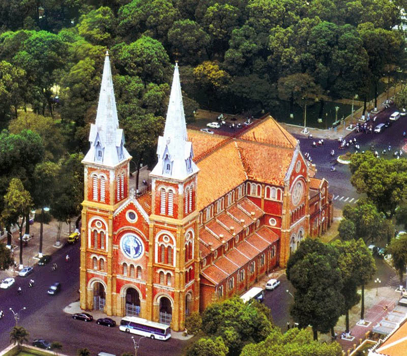 10 Best Things To Do in Ho Chi Minh City 10 Best Things To Do in Ho Chi Minh City