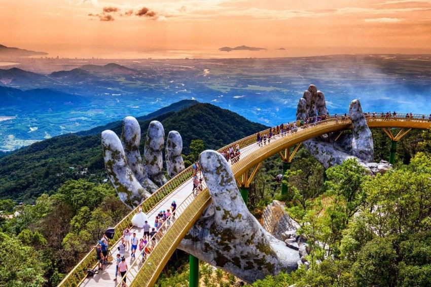Da Nang Travel Guide 2026: 14 Top Attractions You Can’t Miss & Essential Local Tips